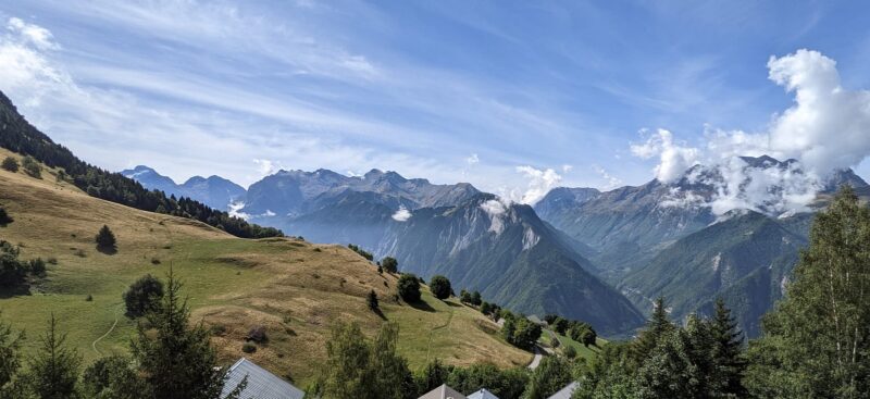 Chalet La Boutame - Villard-Reculas Alpe d’Huez Grand Domaine - Vue dégagée plein sud sur les montagnes de l'Oisans